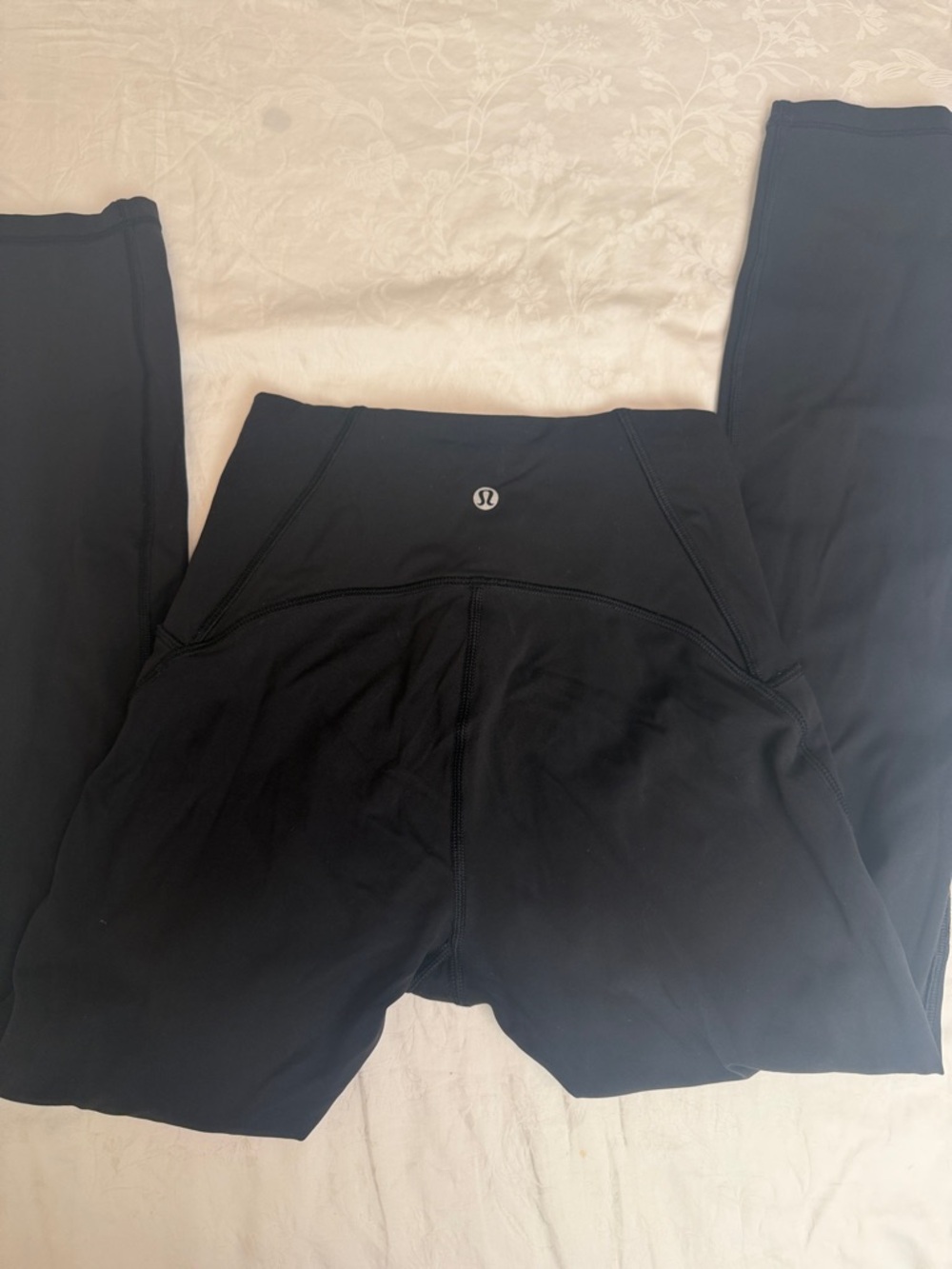 Lululemon Align Black High-Rise Leggings sz 4 25"